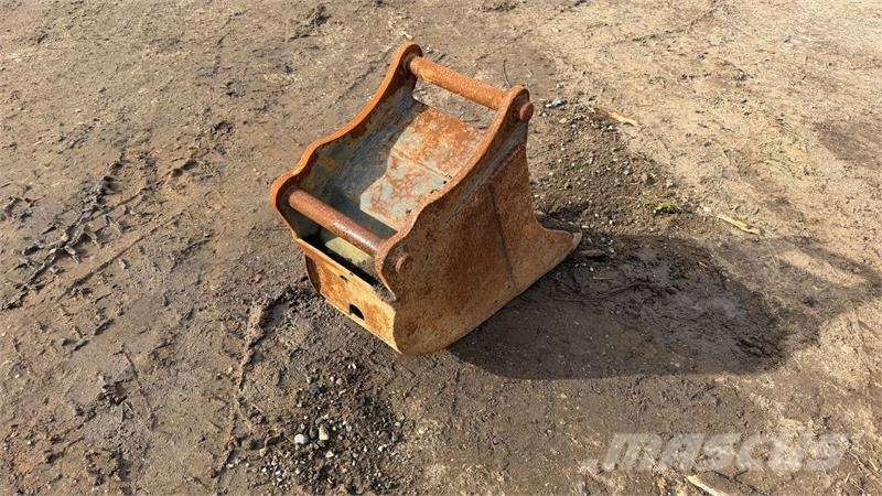 - - - 40 Cm graveskovl - S45 Beslag Žlice