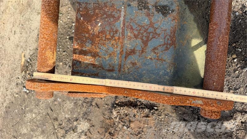 - - - 40 Cm graveskovl - S45 Beslag Žlice