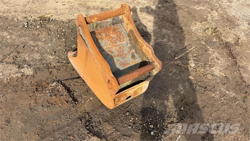 - - - 40 Cm graveskovl - S45 Beslag Žlice