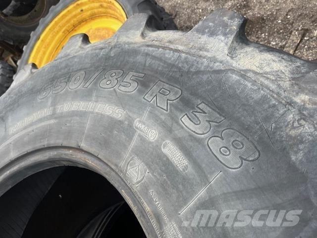 BKT 650/85 R38 20% 타이어, 휠 및 림