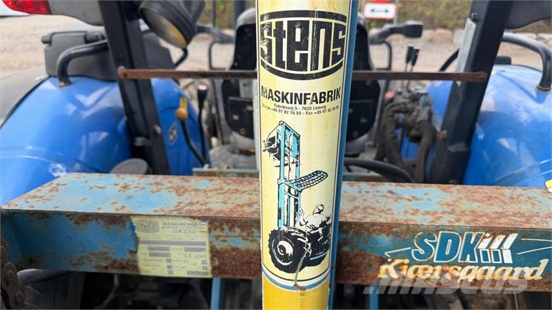 - - - Byggelift Traktoriai