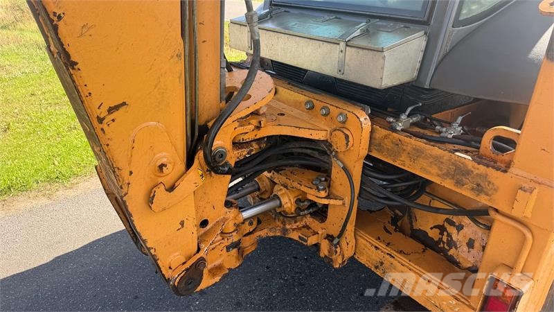 CASE 695 Fin brugt Rendegraver - Case 695SM-4P6 Ekskavaatorlaadurid