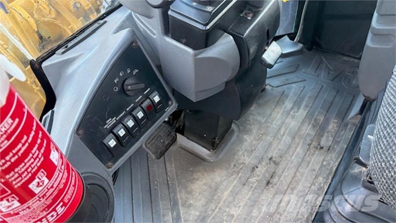CAT 924 G VOLVO BM SKIFT, GODE DÆK Kolesni nakladalci