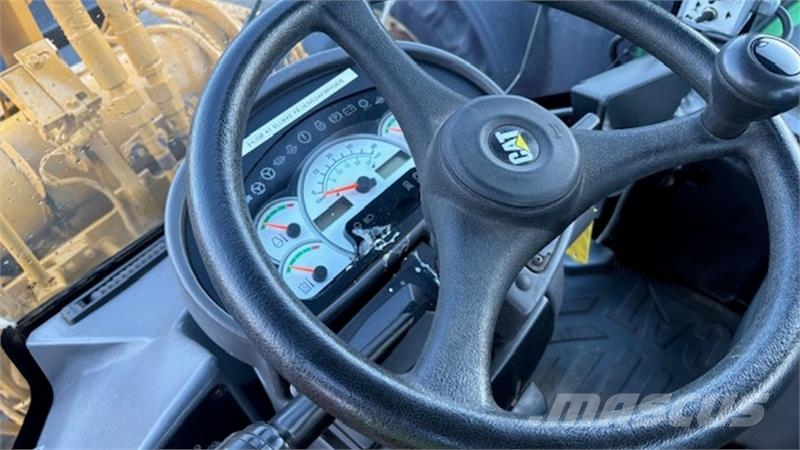 CAT 924 G VOLVO BM SKIFT, GODE DÆK Kolesni nakladalci