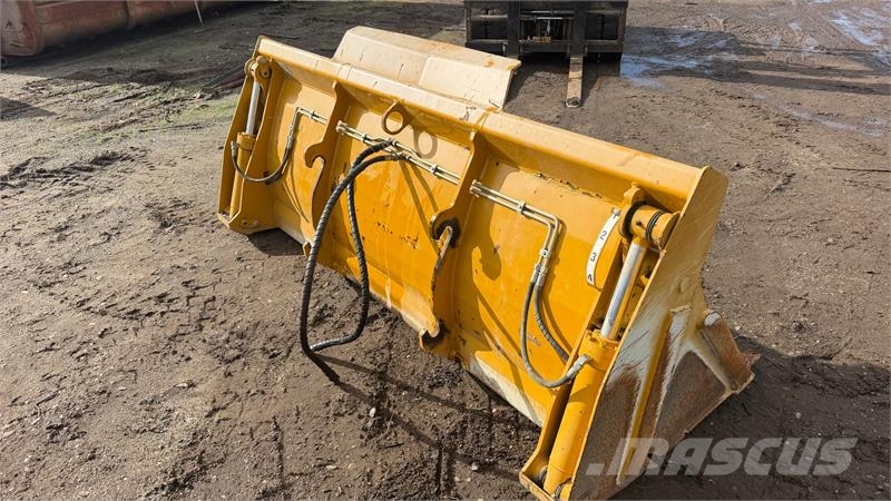 Hydrema 2550mm 4 x 1 Frontskovl Fin frontskovl til Hydrema Kovalar