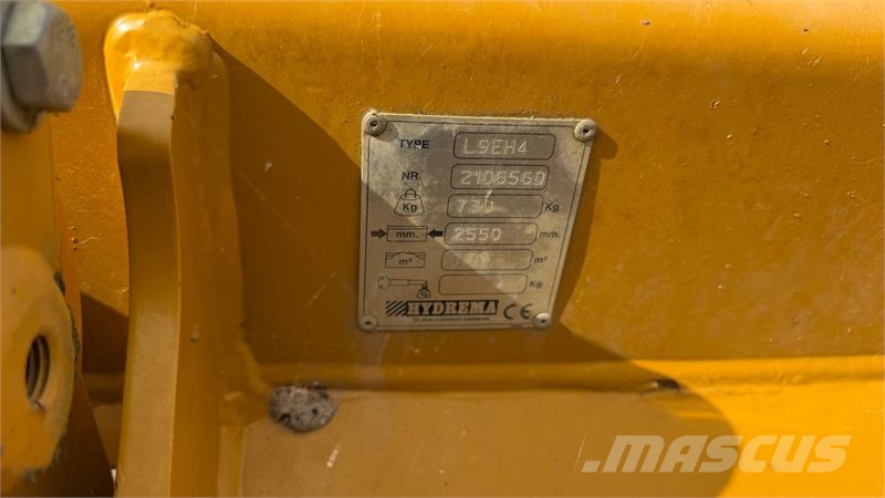 Hydrema 2550mm 4 x 1 Frontskovl Fin frontskovl til Hydrema Kovalar