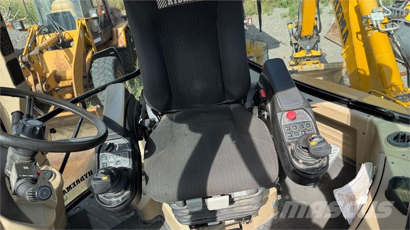 Hydrema 906E Flot brugt rendegraver med Engcon rotortilt, Backhoe loaders