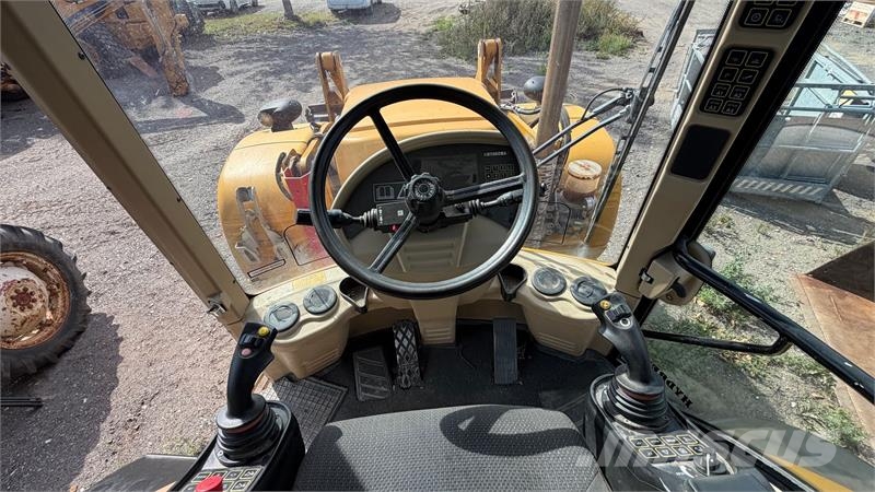Hydrema 906E Flot brugt rendegraver med Engcon rotortilt, Backhoe loaders