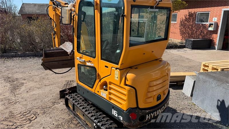 Hyundai EX16-9 Planerblad med tilt samt 2 ekstraskovle med Minigraafmachines < 7t