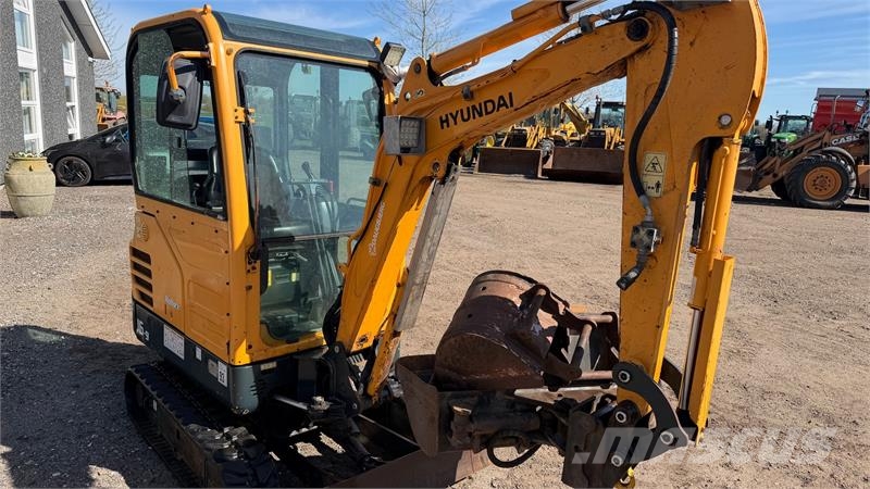 Hyundai EX16-9 Planerblad med tilt samt 2 ekstraskovle med Minigraafmachines < 7t