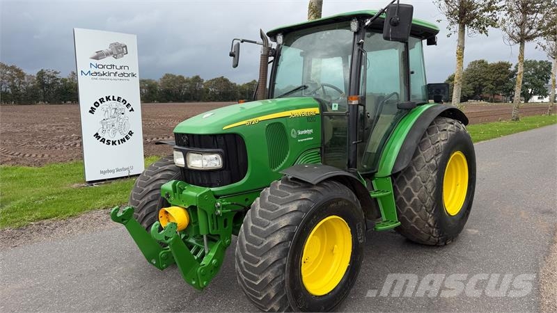 John Deere 5720 Fin bette traktor med frontlift samt front PT Tracteur