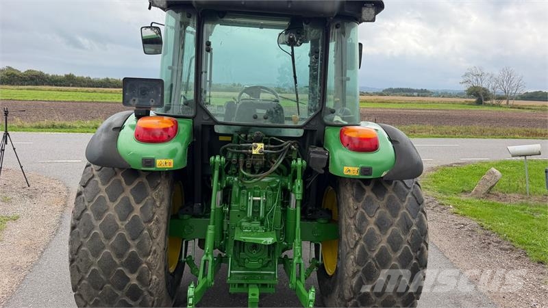 John Deere 5720 Fin bette traktor med frontlift samt front PT Tracteur