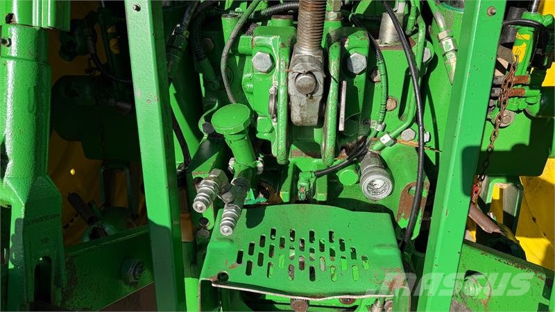 John Deere 6210R Frontlift, DirectDrive Tracteur
