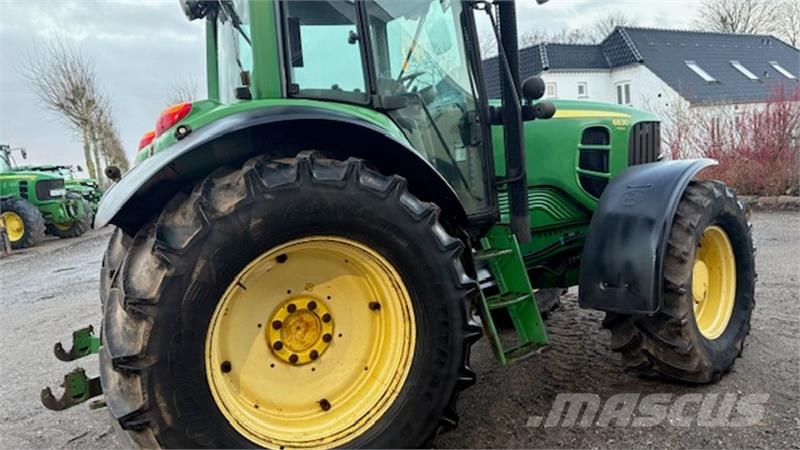 John Deere 6930 Premium FRONTLIFT, TLS AFF. FORAKSEL Tractors