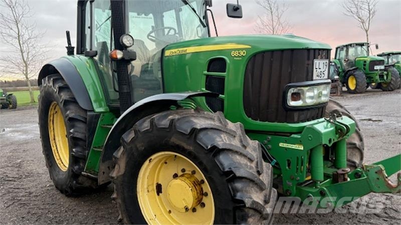 John Deere 6930 Premium FRONTLIFT, TLS AFF. FORAKSEL Tractors