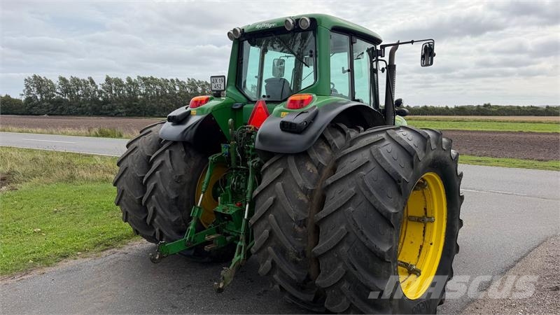 John Deere 7530 Premium 7530 med Frontlift og TLS affjedret f Tracteur