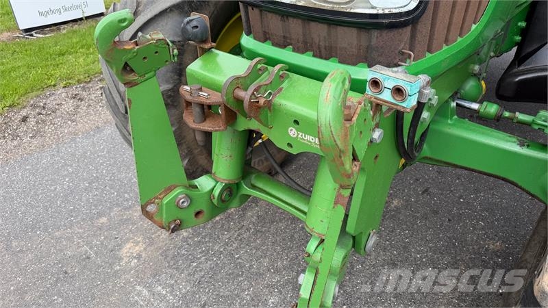 John Deere 7530 Premium 7530 med Frontlift og TLS affjedret f Tracteur