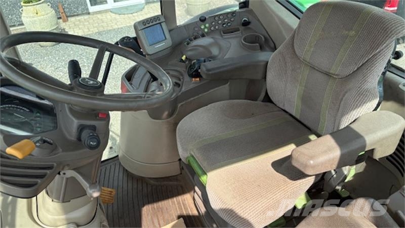 John Deere 7530 PREMIUM AUTOQUARD, FRONTLIFT Трактори