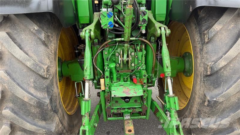 John Deere 7530 Premium 7530 med Frontlift og TLS affjedret f Tracteur