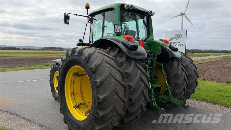 John Deere 7530 Premium 7530 med Frontlift og TLS affjedret f Tracteur