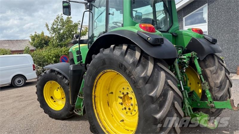 John Deere 7530 PREMIUM AUTOQUARD, FRONTLIFT Трактори