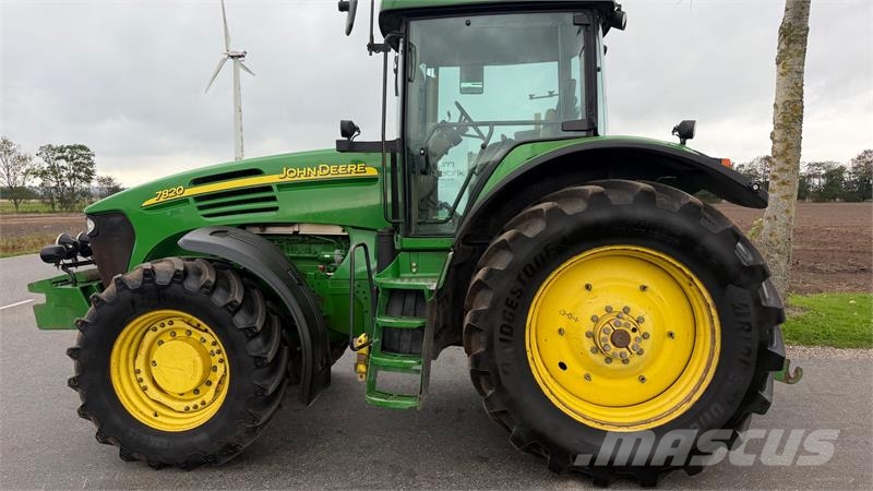 John Deere 7820 Fin brugt traktor med Hitchkrog, TLS affjedre Tracteur
