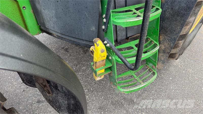 John Deere 7820 Fin brugt traktor med Hitchkrog, TLS affjedre Tracteur