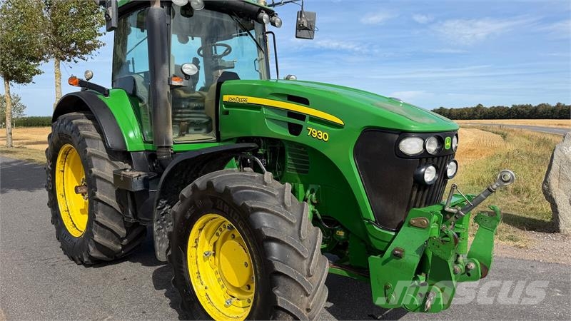 John Deere 7930 Premium m. Frontlift, TLS affjedret foraksel, Traktorji