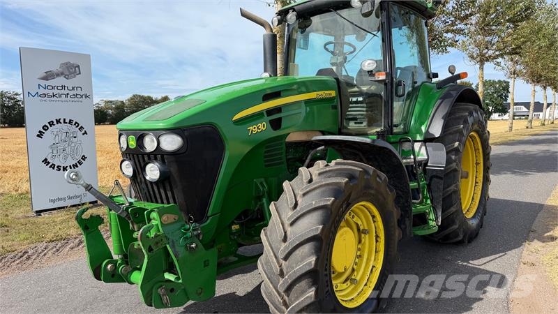 John Deere 7930 Premium m. Frontlift, TLS affjedret foraksel, Traktorji