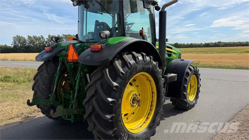 John Deere 7930 Premium m. Frontlift, TLS affjedret foraksel, Traktorji