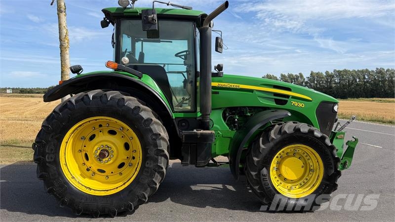 John Deere 7930 Premium m. Frontlift, TLS affjedret foraksel, Traktorji