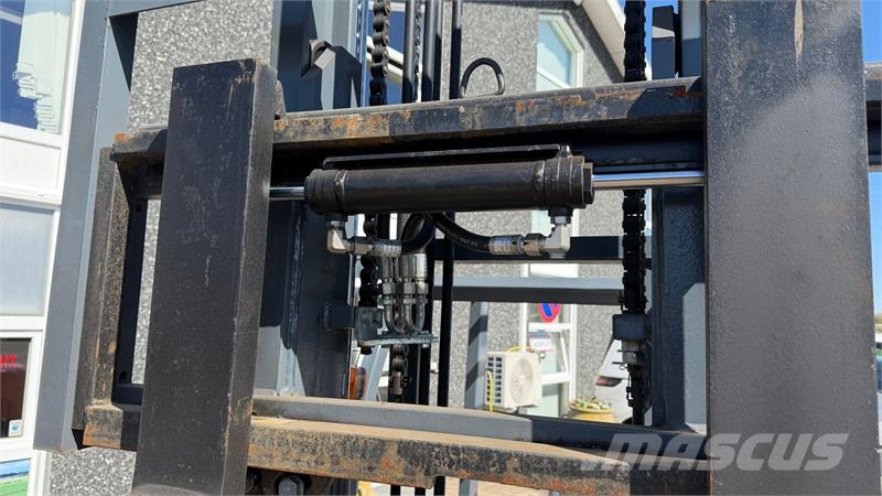 JQ Power CPCD25 Fin truck med Sideskift, kan løfte 2500 KG  شاحنات الديزل