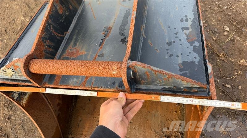 JST Skovl 80 cm - Hydrema Beslag Kašike / Korpe