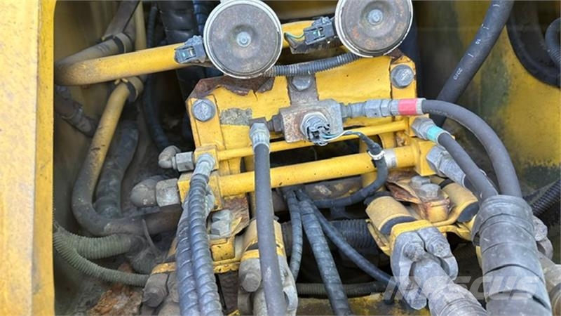 Komatsu PC240LC-11 MED LEICA 2D STYRING. CENTRALSMØRING Escavadeiras de esteiras