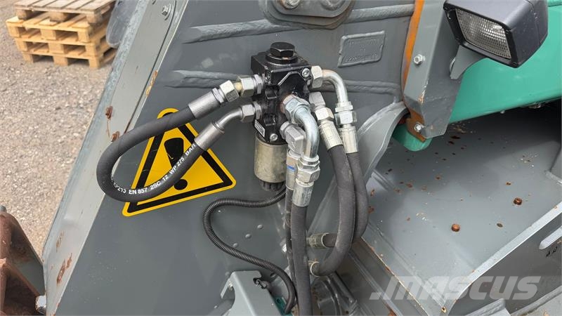 Kramer KT447 40 Km/t, hydraulisk skift, 3. funktion Telescopic handlers