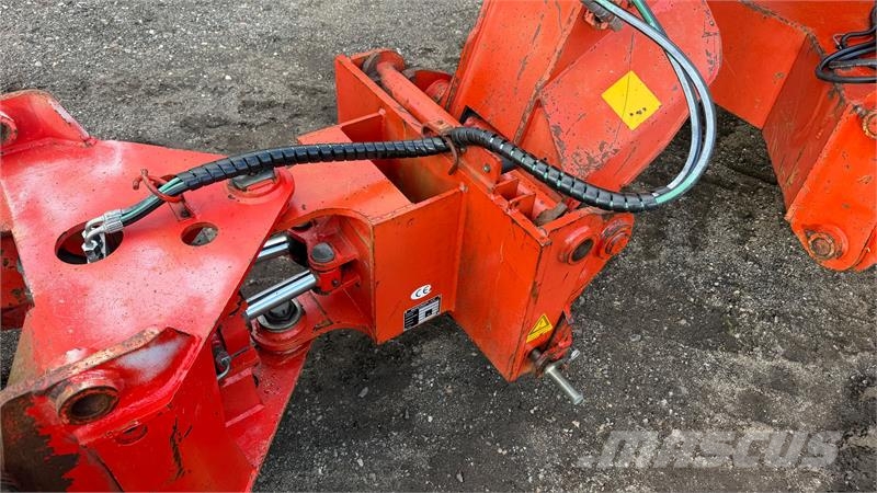 Manitou MT1232ST Fin manitou teleskoplæsser med drejbar sk Chariot télescopique