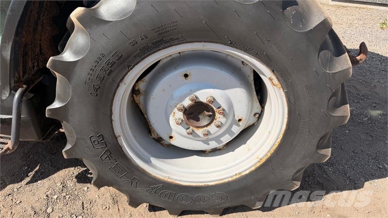 Massey Ferguson 2430 GE  2430 GE جرارات مدمجة