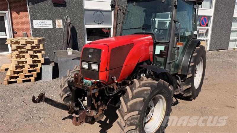 Massey Ferguson 2430 GE  2430 GE جرارات مدمجة