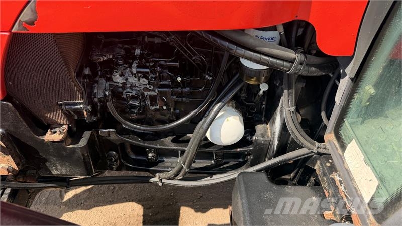 Massey Ferguson 2430 GE  2430 GE جرارات مدمجة
