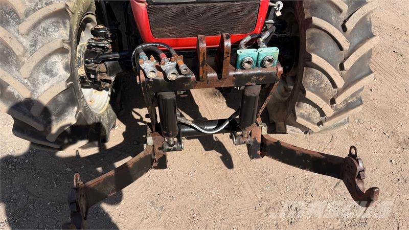 Massey Ferguson 2430 GE  2430 GE جرارات مدمجة