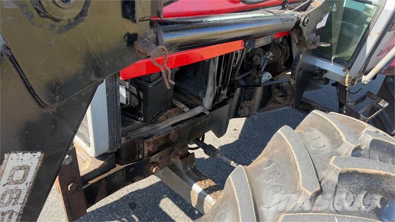 Massey Ferguson 3065 Fin brugt frontlæssertraktor, godt timetal ku トラクター