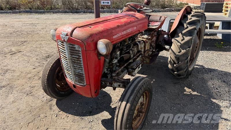 Massey Ferguson 35 Fint projekt traktor Traktorji