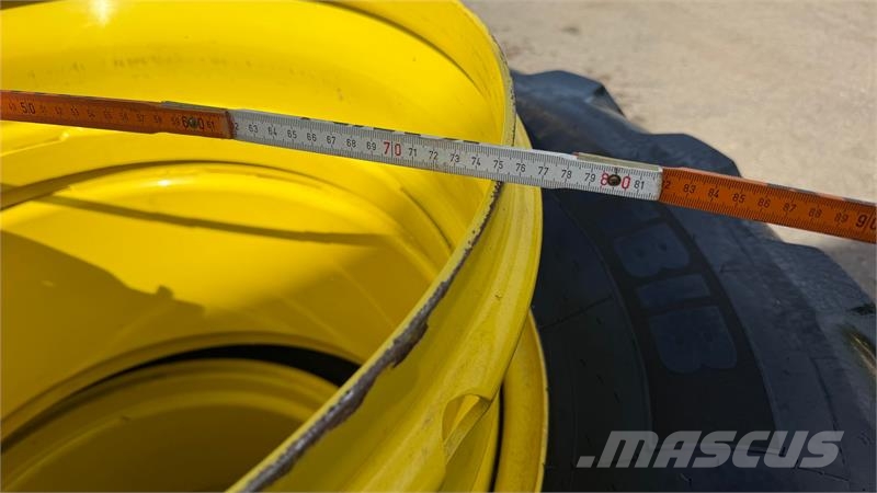 Michelin Tvillingehjul 540/65-R30 540/65-R30 Däck, hjul och fälgar