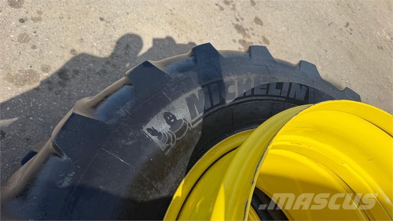 Michelin Tvillingehjul 540/65-R30 540/65-R30 Däck, hjul och fälgar