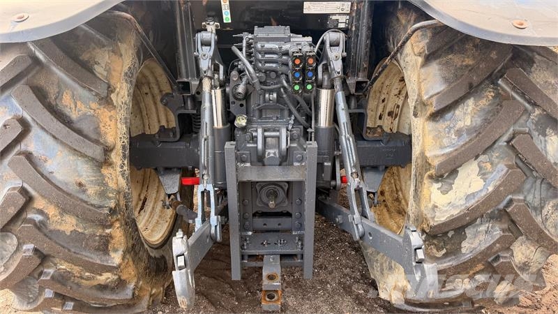 New Holland T6020 God New Holland frontlæssertraktor Traktoren