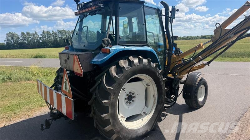 New Holland TS100 Fin TS100 med rabatklipper Tracteur