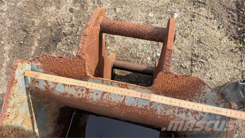 - - - Profilskovl 55/35 cm - Ford Beslag Kauhat