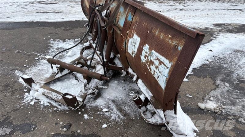 Ukurant SNEPLOV 3M SKRÅPLOV MED HYDRAULIKS MSIDEREGULERING Snežne deske in plugi