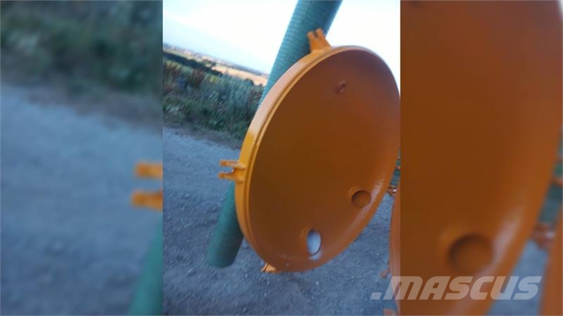 UM 8000 8000 MED TÅRN. TOTAL RENOVERET Camiões-cisterna de lamas