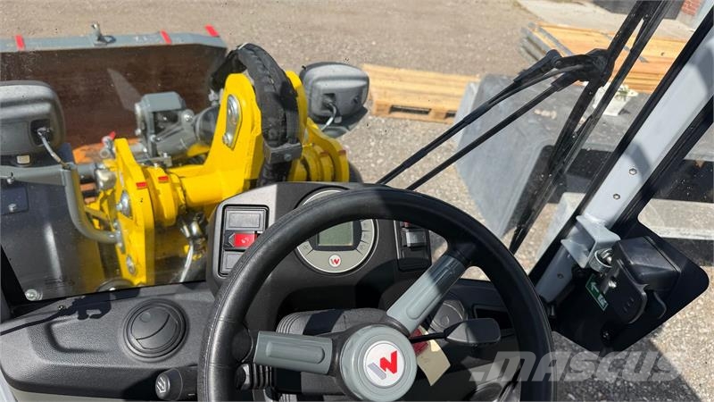 Wacker Neuson WL28 LUKKET HUS, SKOVL OG GAFLER , HYDRAULISK SKIF Minicargadoras